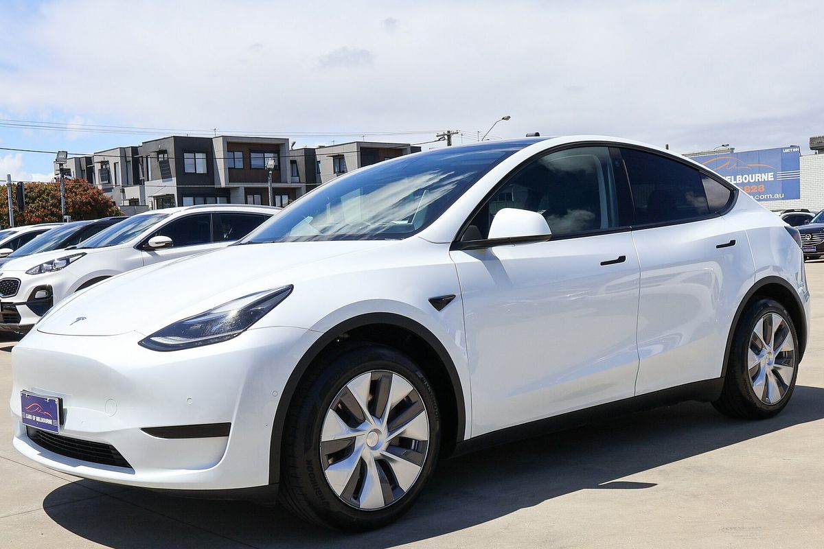 2022 Tesla Model Y Rear-Wheel Drive