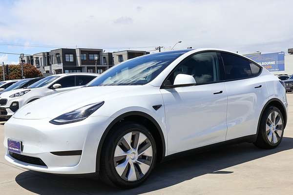 2022 Tesla Model Y Rear-Wheel Drive