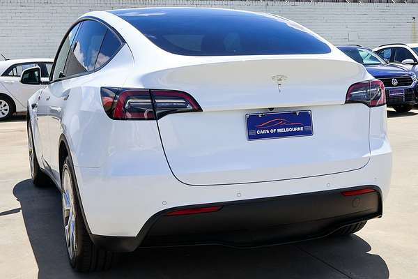 2022 Tesla Model Y Rear-Wheel Drive