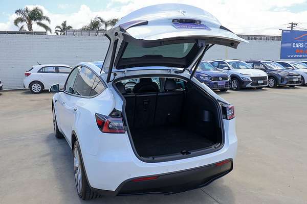 2022 Tesla Model Y Rear-Wheel Drive