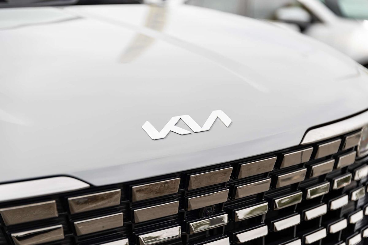 2023 Kia Carnival Platinum KA4