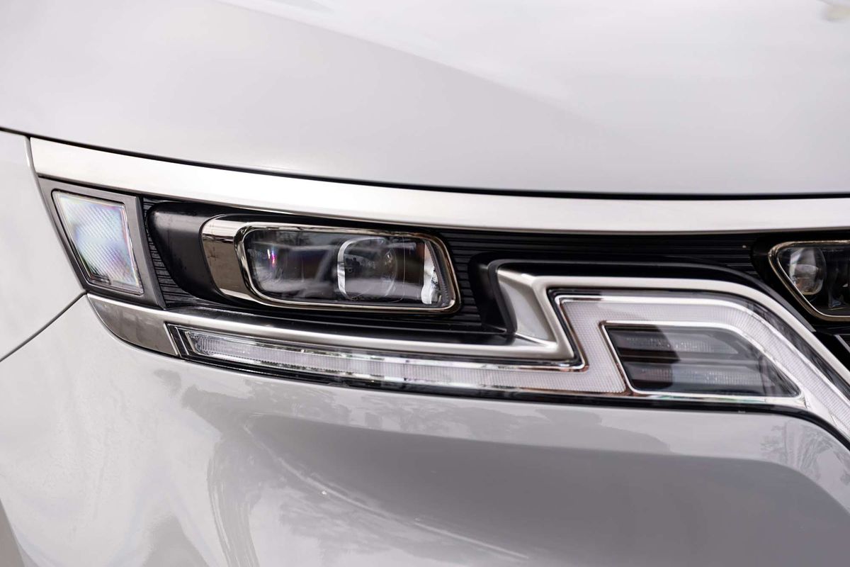 2023 Kia Carnival Platinum KA4