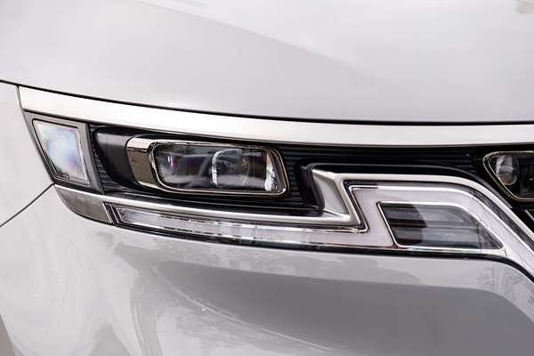 2023 Kia Carnival Platinum KA4