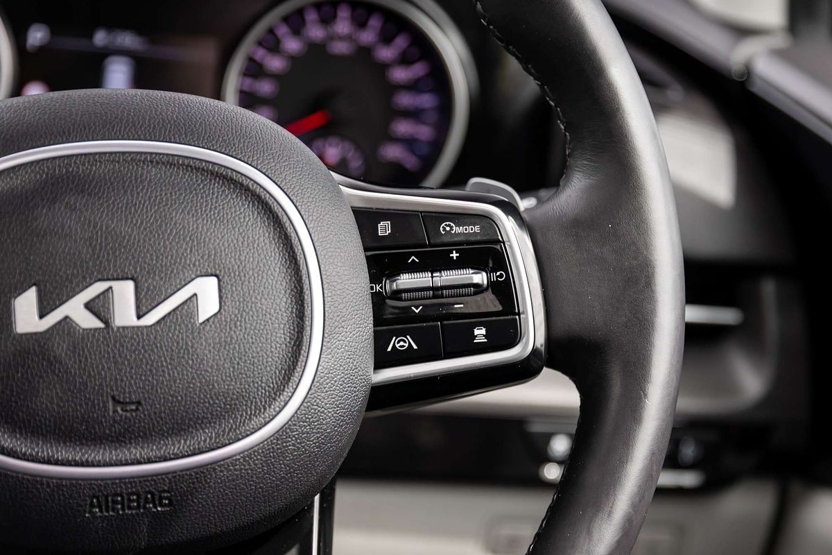 2023 Kia Carnival Platinum KA4