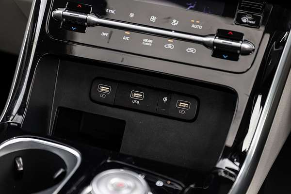 2023 Kia Carnival Platinum KA4