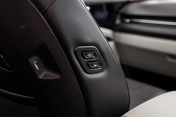 2023 Kia Carnival Platinum KA4