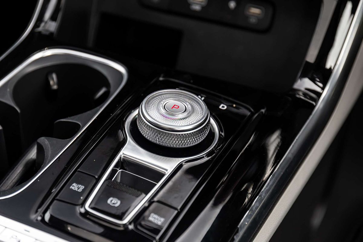 2023 Kia Carnival Platinum KA4