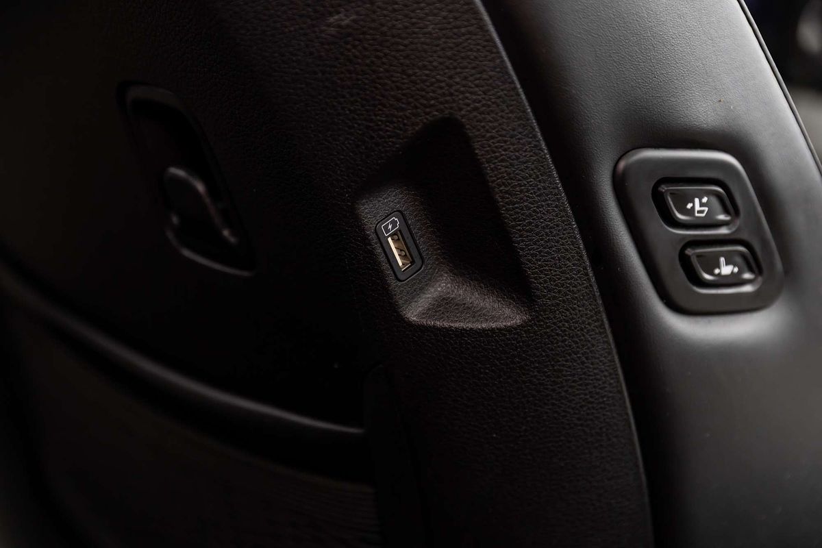 2023 Kia Carnival Platinum KA4