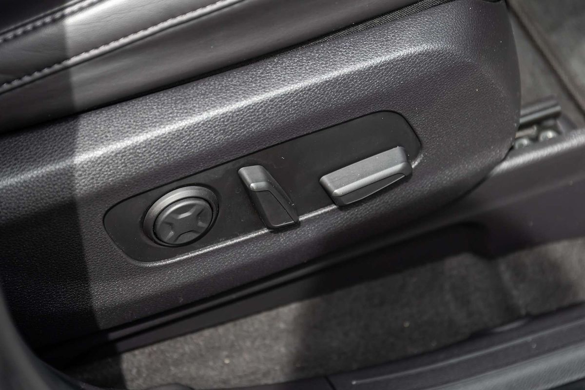 2023 Kia Carnival Platinum KA4