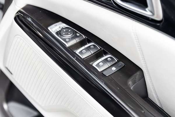 2023 Kia Carnival Platinum KA4