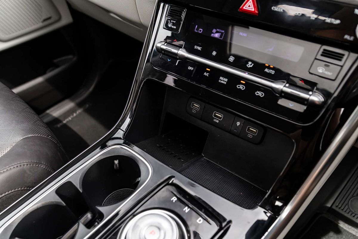 2023 Kia Carnival Platinum KA4