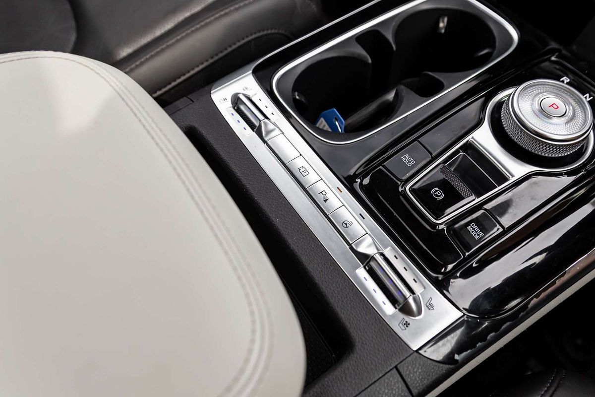 2023 Kia Carnival Platinum KA4