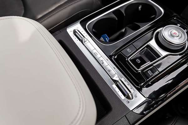 2023 Kia Carnival Platinum KA4