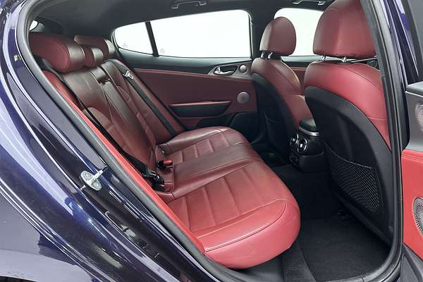 2019 Kia Stinger GT CK thumb-11