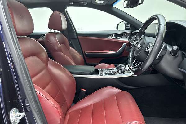 2019 Kia Stinger GT CK thumb-12