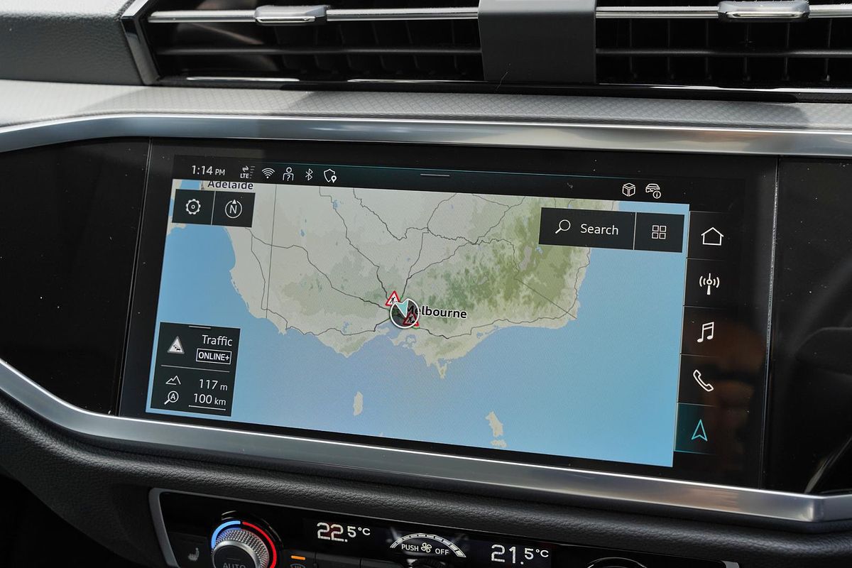 2025 Audi Q3 35 TFSI S line edition F3