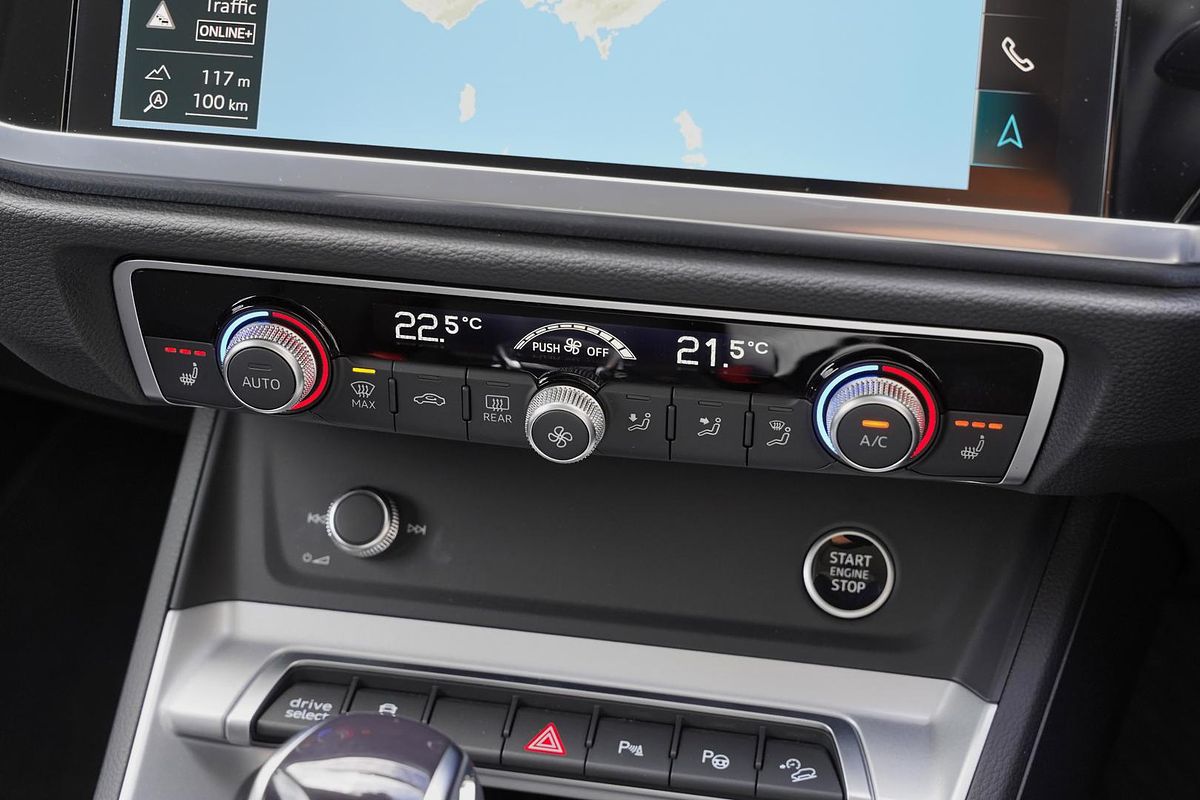 2025 Audi Q3 35 TFSI S line edition F3