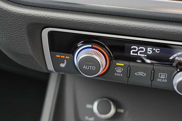 2025 Audi Q3 35 TFSI S line edition F3