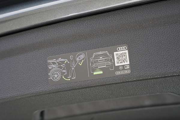 2025 Audi Q3 35 TFSI S line edition F3