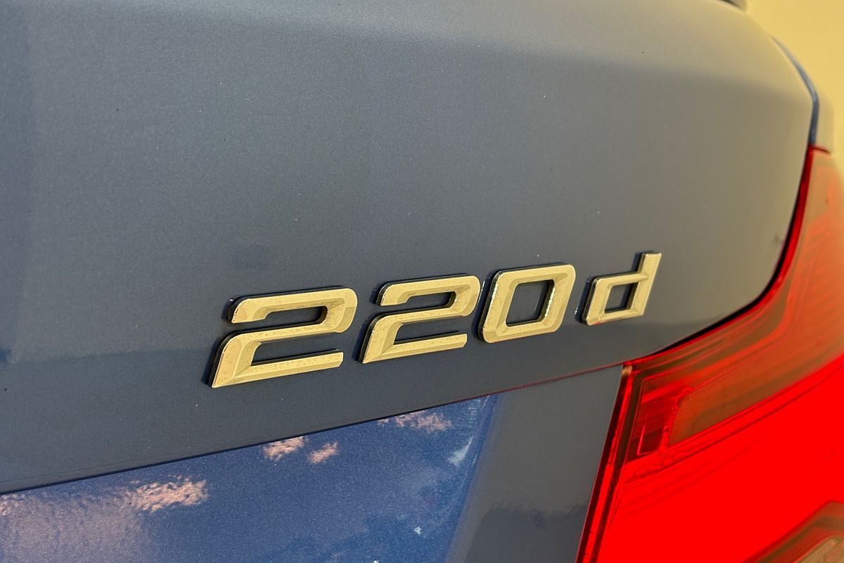 2014 BMW 2 220d Sport Line F22