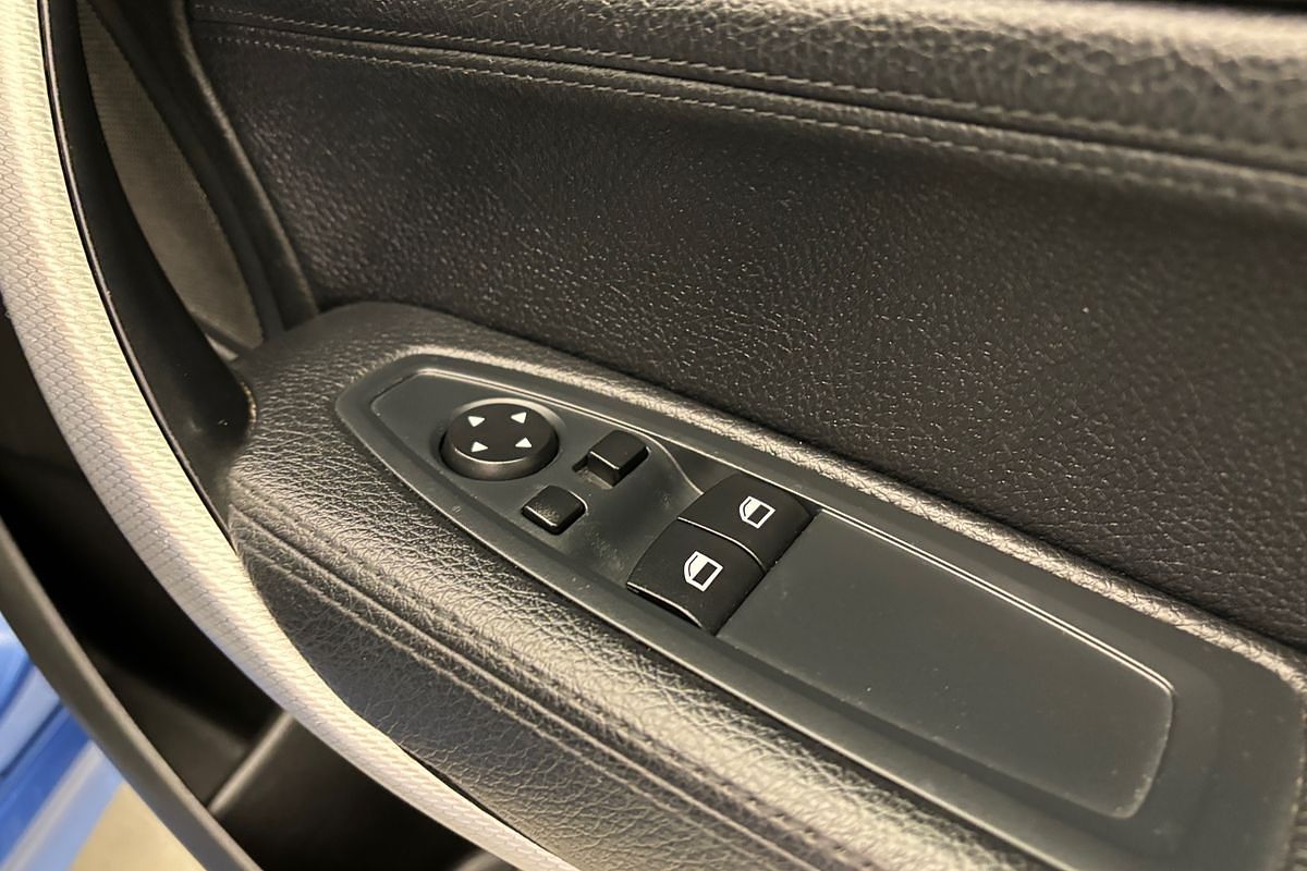 2014 BMW 2 220d Sport Line F22