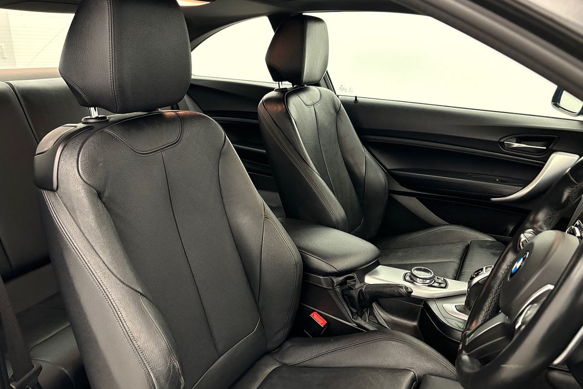 2014 BMW 2 220d Sport Line F22