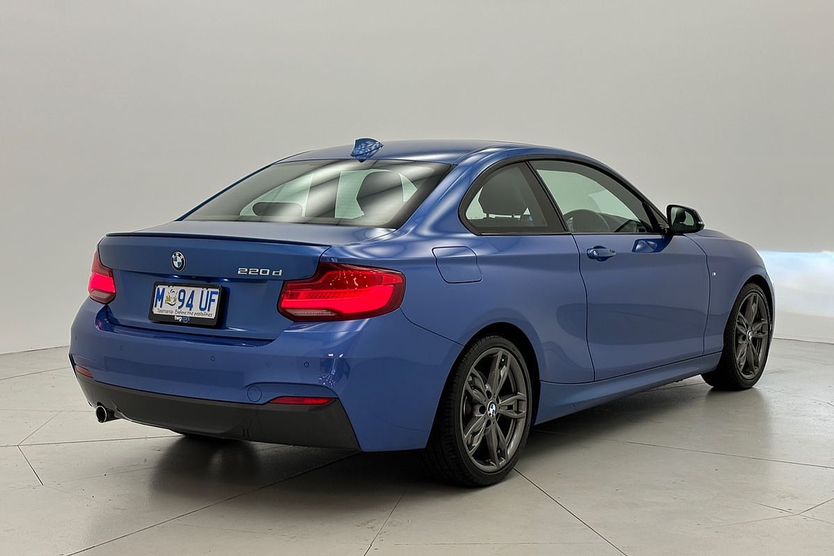 2014 BMW 2 220d Sport Line F22