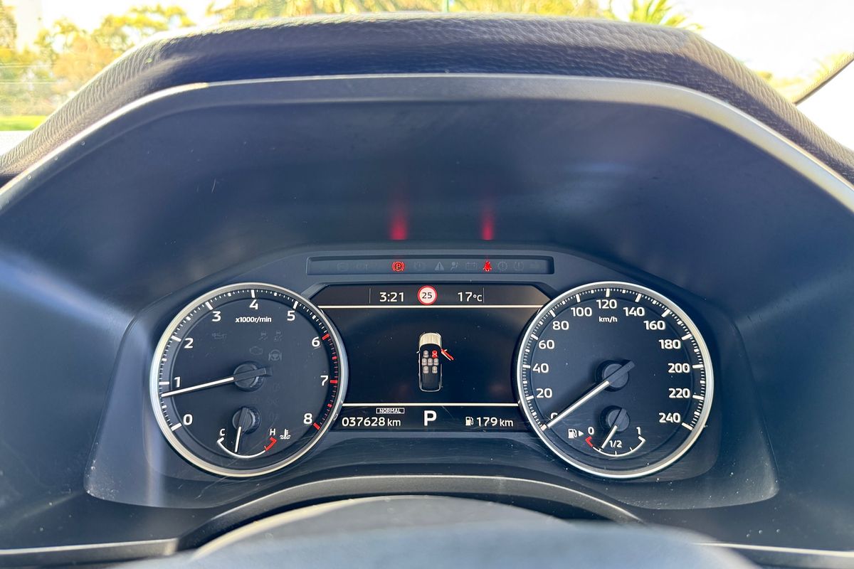 2023 Mitsubishi Outlander ES ZM