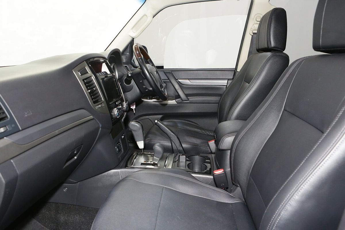 2018 Mitsubishi Pajero Exceed NX