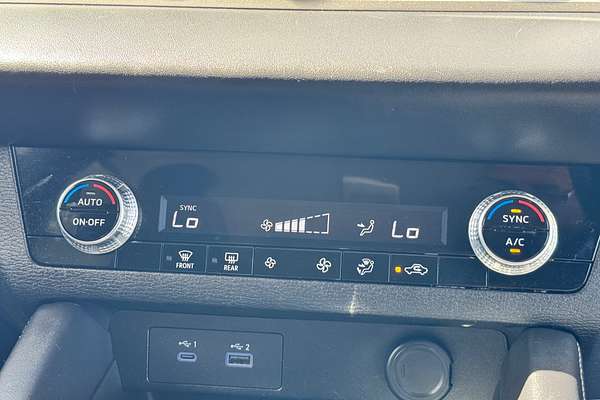 2023 Mitsubishi Outlander ES ZM