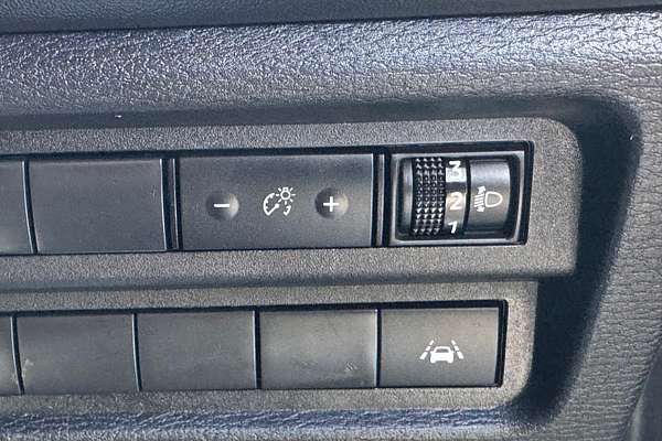 2023 Mitsubishi Outlander ES ZM