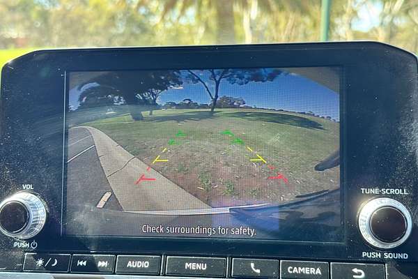 2023 Mitsubishi Outlander ES ZM