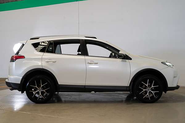 2017 Toyota RAV4 GXL ASA44R