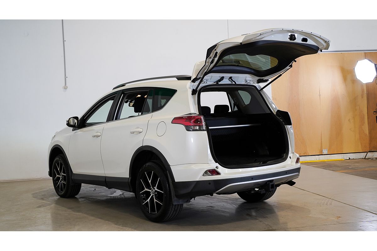 2017 Toyota RAV4 GXL ASA44R