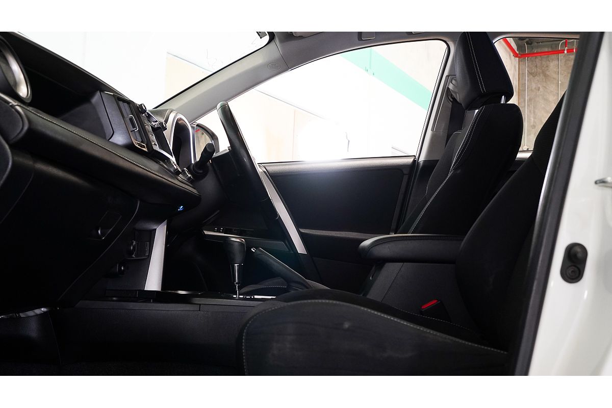 2017 Toyota RAV4 GXL ASA44R