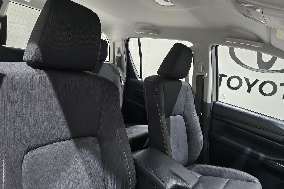 2019 Toyota Hilux SR GUN126R 4X4