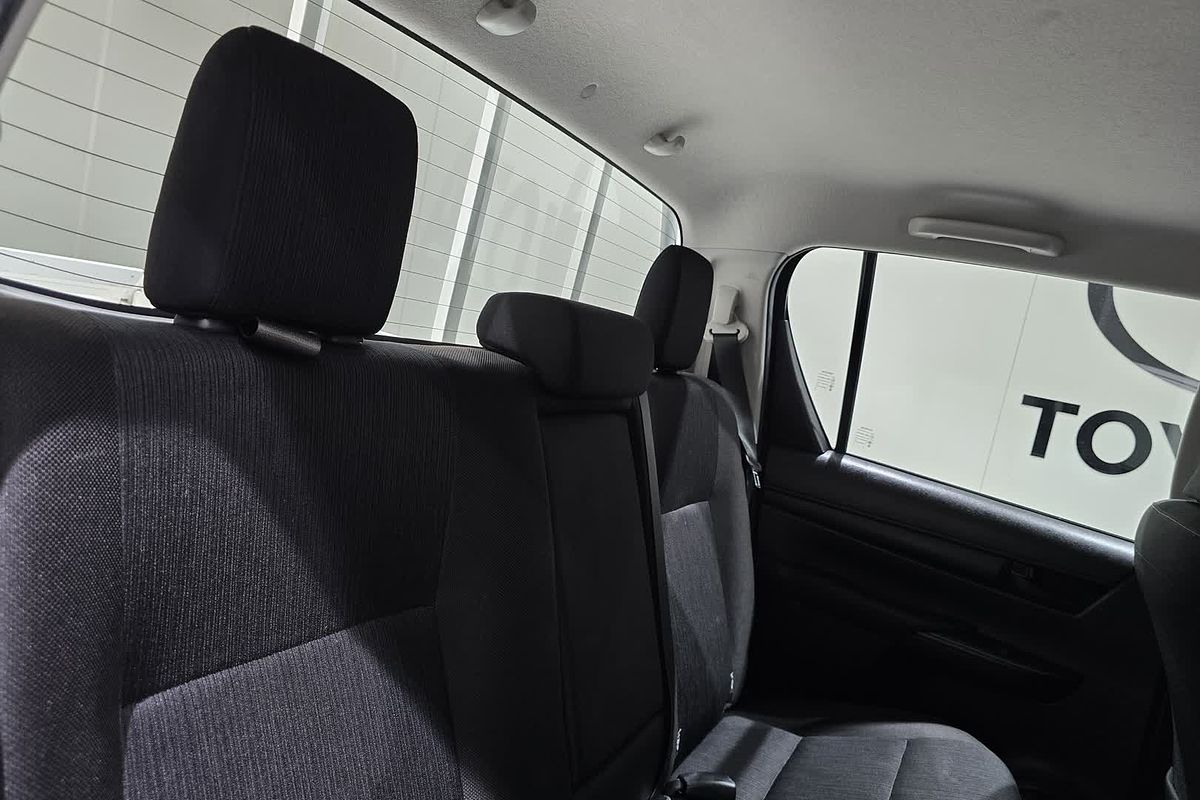 2019 Toyota Hilux SR GUN126R 4X4