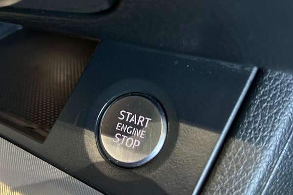 2023 Audi Q5 40 TDI S line FY