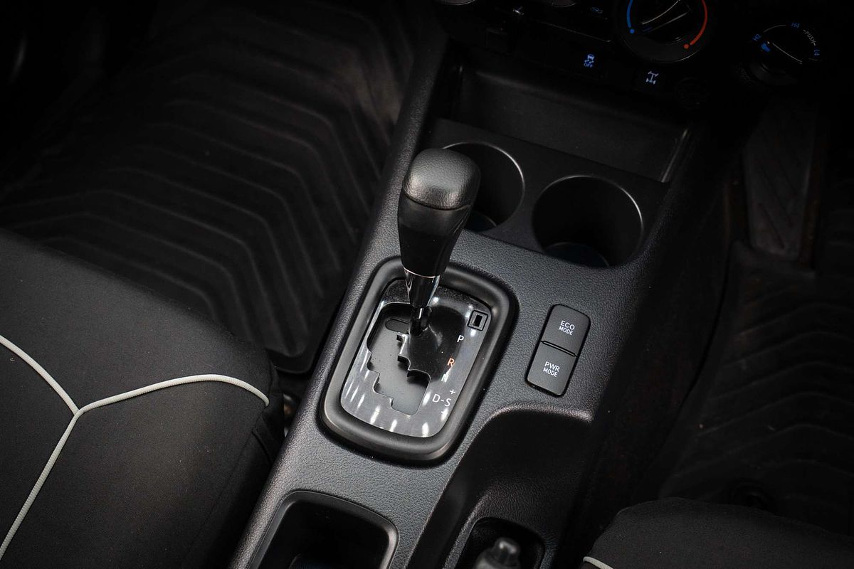 2016 Toyota Hilux SR GUN126R 4X4