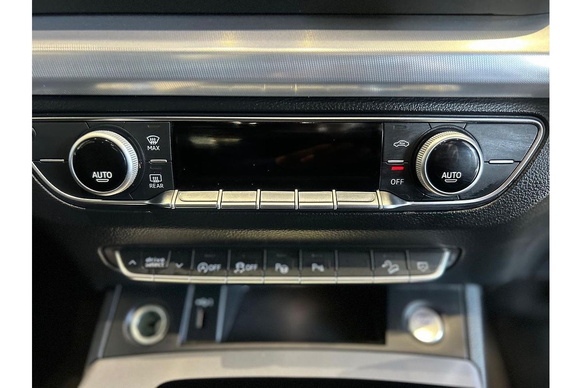 2023 Audi Q5 40 TDI S line FY