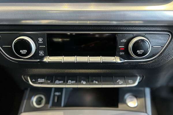 2023 Audi Q5 40 TDI S line FY