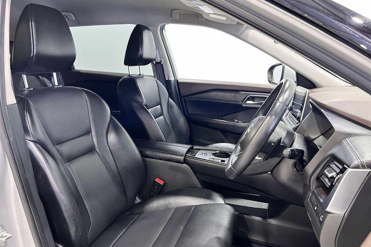 2023 Nissan X-TRAIL ST-L T33