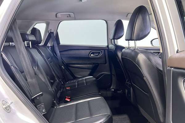 2023 Nissan X-TRAIL ST-L T33