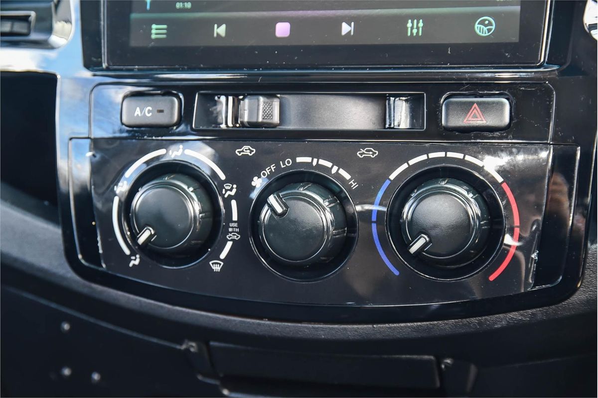 2014 Toyota Hilux SR KUN26R 4X4