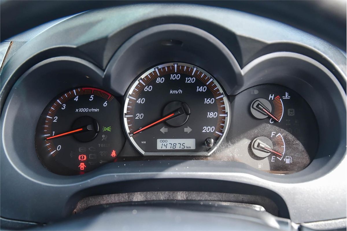 2014 Toyota Hilux SR KUN26R 4X4