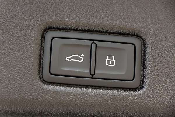 2025 Audi Q5 TFSI 150kW GU