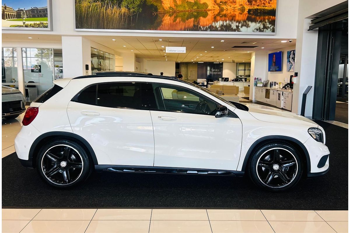 2014 Mercedes-Benz GLA-Class GLA250 X156