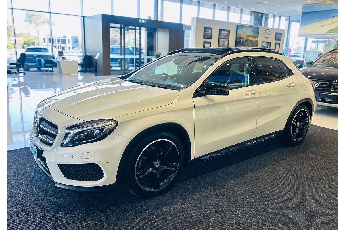 2014 Mercedes-Benz GLA-Class GLA250 X156