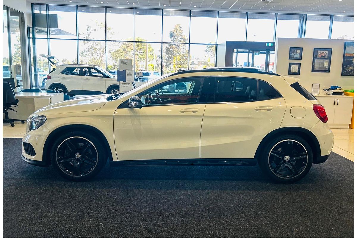 2014 Mercedes-Benz GLA-Class GLA250 X156