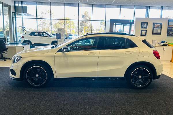 2014 Mercedes-Benz GLA-Class GLA250 X156
